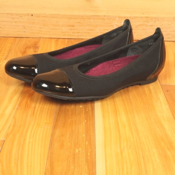 Munro Shoes - Munro Black Henlee Slip On Dress Flats‎ Size 6.5N